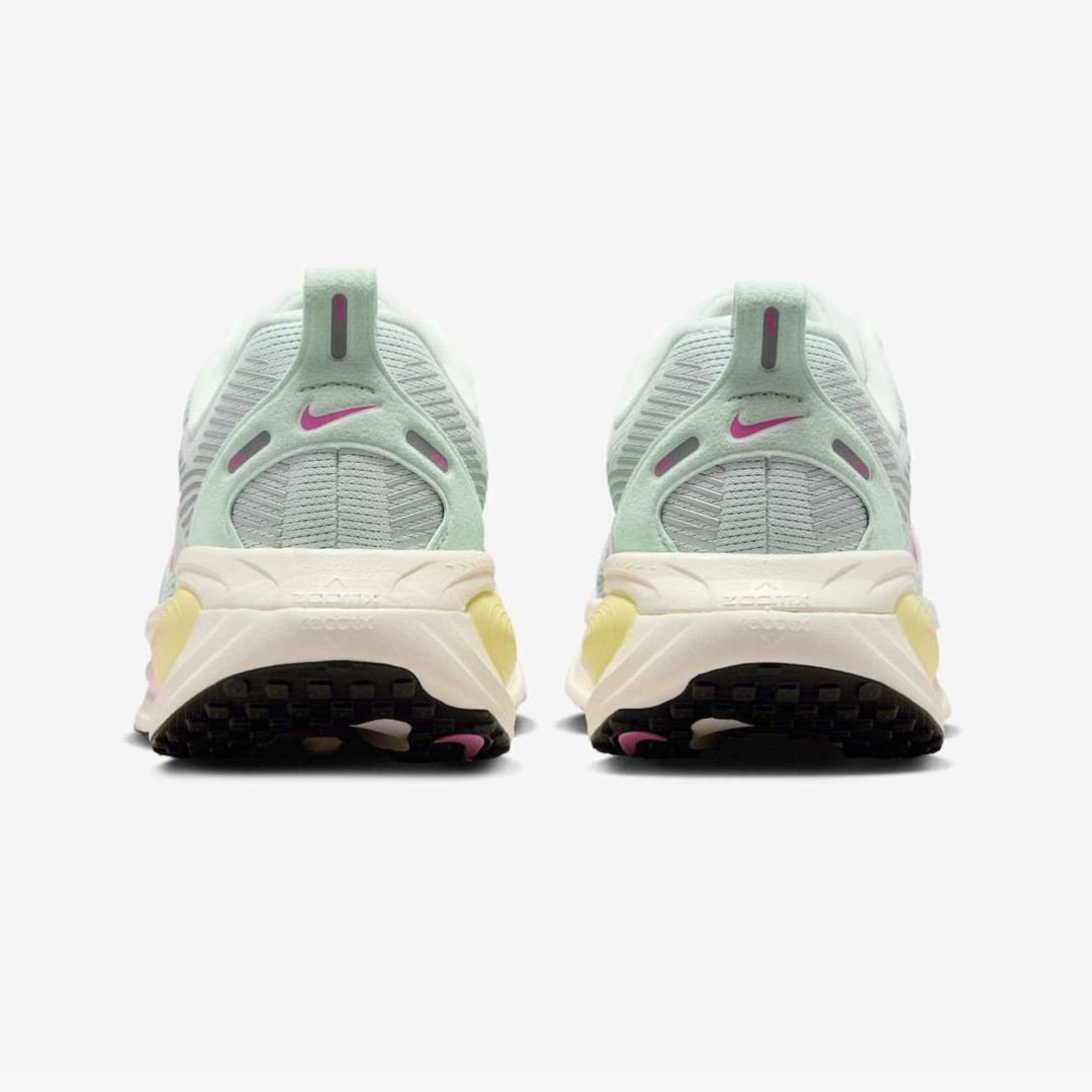 Nike Vomero 18™ – Vert Aqua avec Rose Pulse