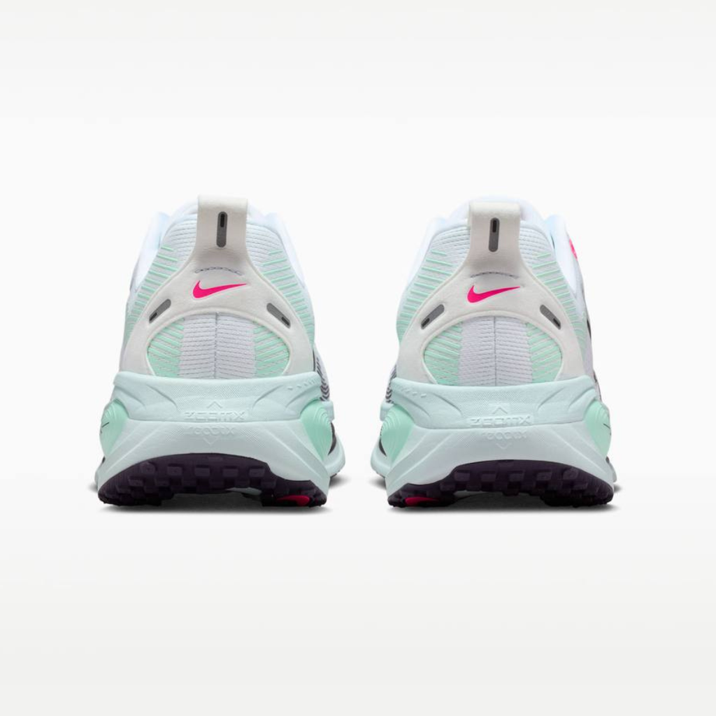 Nike Vomero 18™ – Bleu Glacial avec Rose Pulse