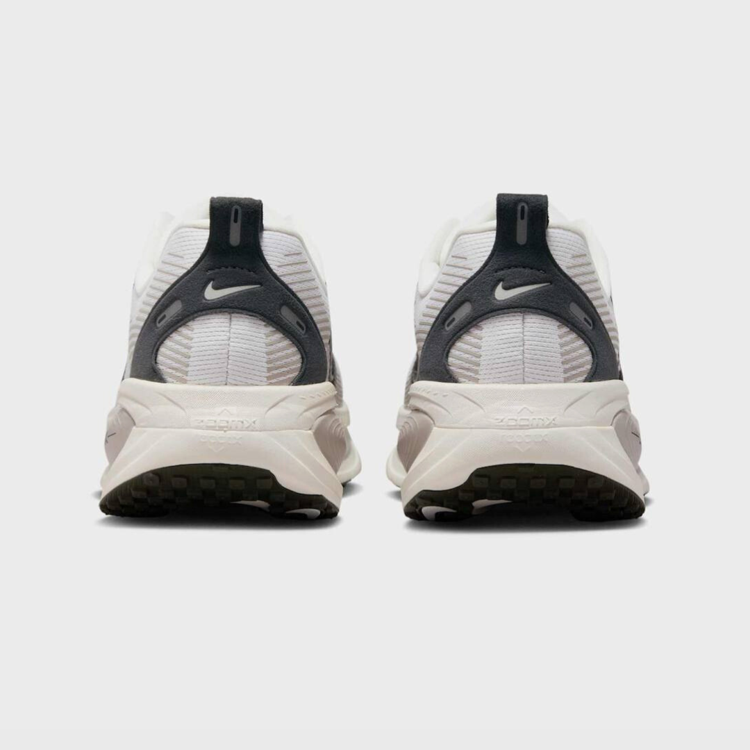 Nike Vomero 18 Run Pack™ – Édition Triple Blanc