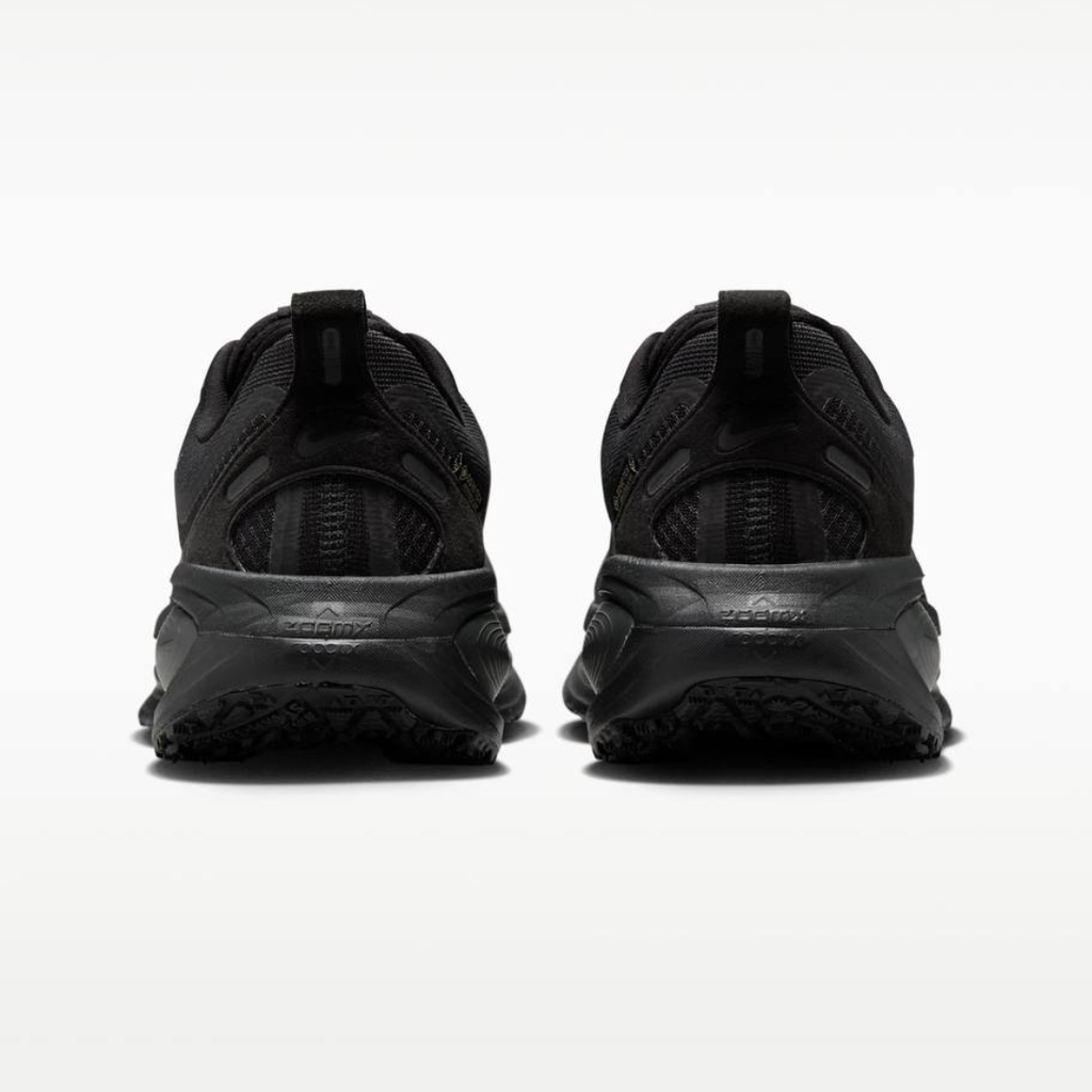 Nike Vomero 18™ – Édition Triple Noir