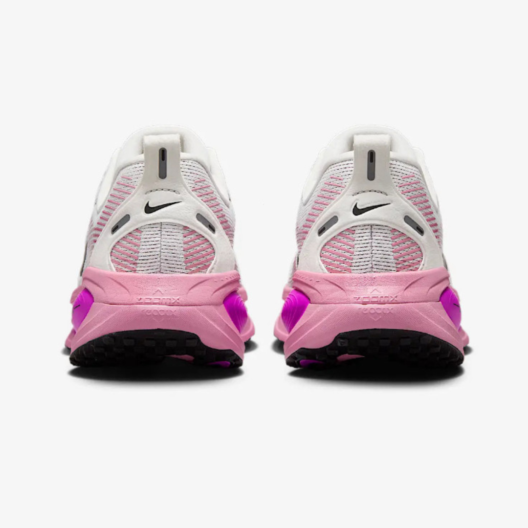 Nike Vomero 18™ – Blanc lumineux/Violet vif
