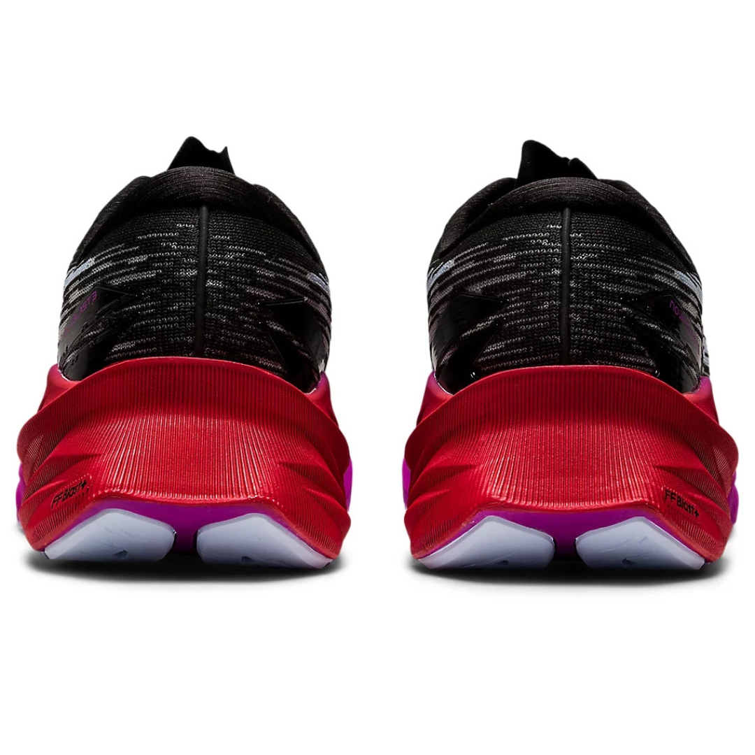 Asics Novablast 3™ – Noir avec Violet et Rouge