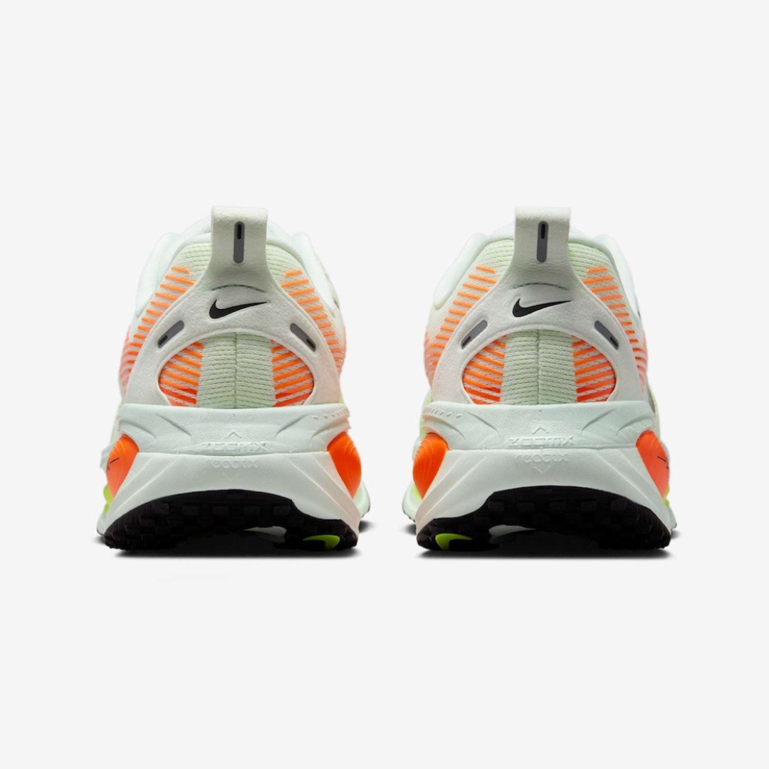 Nike Vomero 18™ – Vert vif avec Orange coucher de soleil