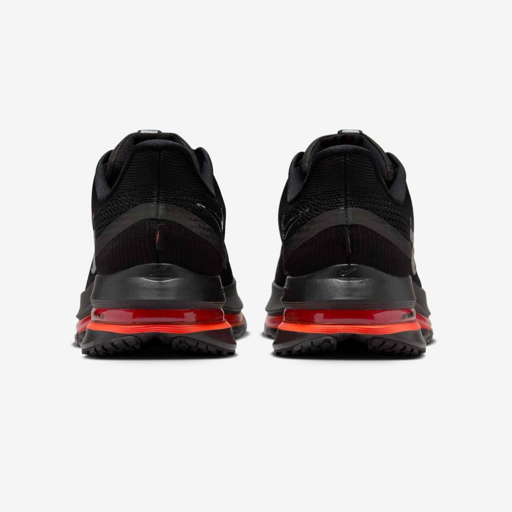 Nike Air Zoom Pegasus Premium™ – Black Shadow avec Crimson Rush