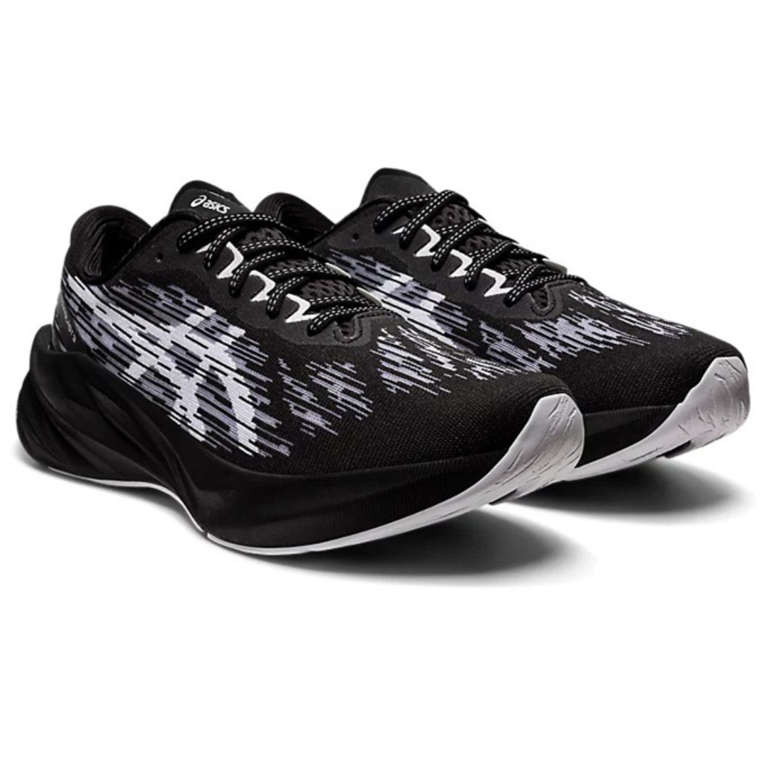 Asics Novablast 3™ – Noir avec Blanc