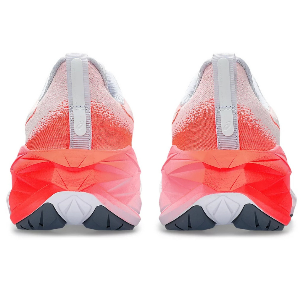 Asics Novablast 4™ – Rouge et Blanc