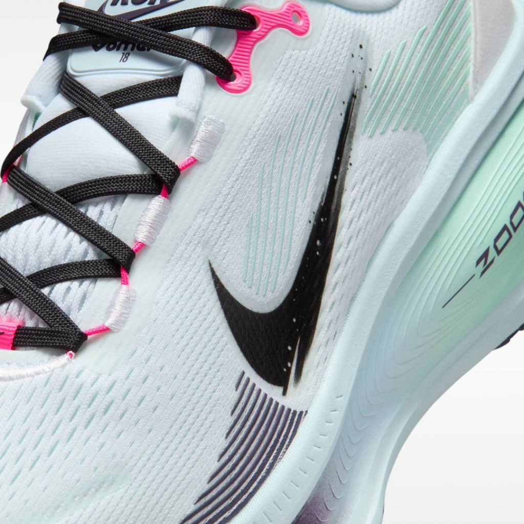 Nike Vomero 18™ – Bleu Glacial avec Rose Pulse