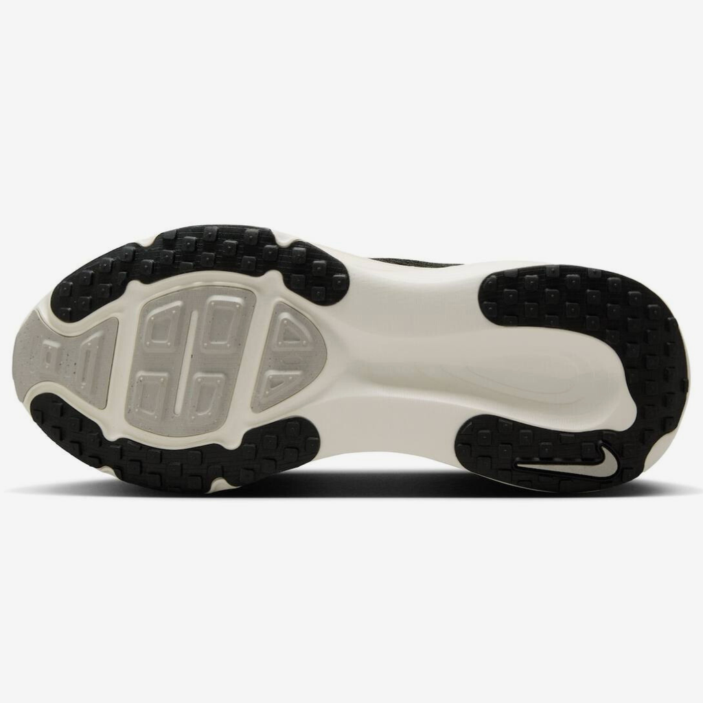 Nike Vomero 18™ – Black Shadow avec White Cloud