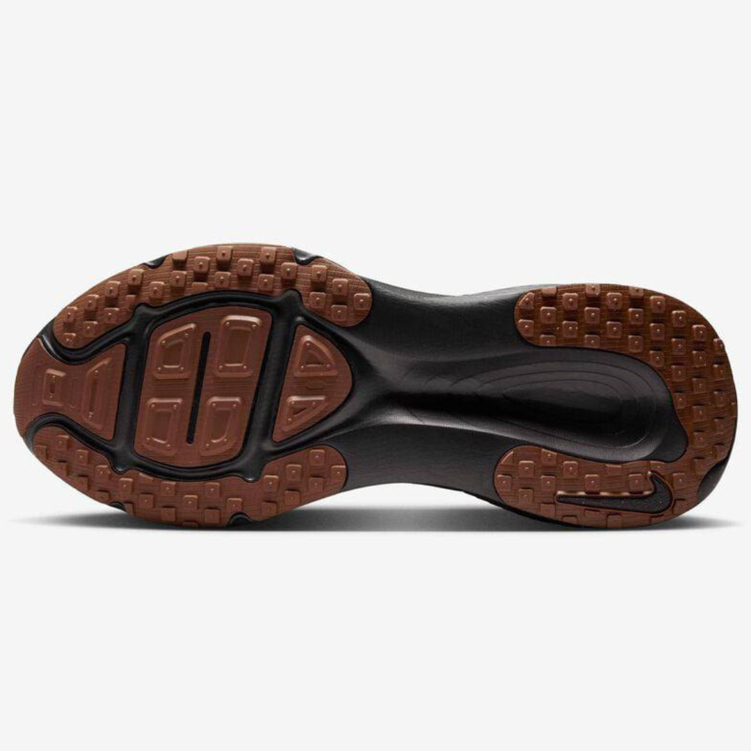 Nike Vomero 18™ – Noir Shadow avec Terre Marron