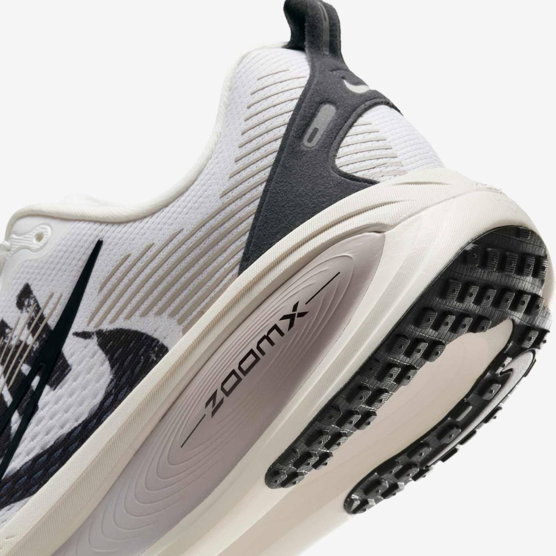 Nike Vomero 18 Run Pack™ – Édition Triple Blanc