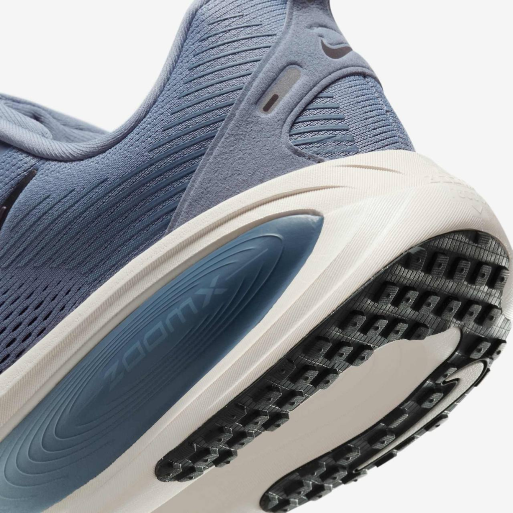 Nike Vomero 18™ – Édition Bleu denim