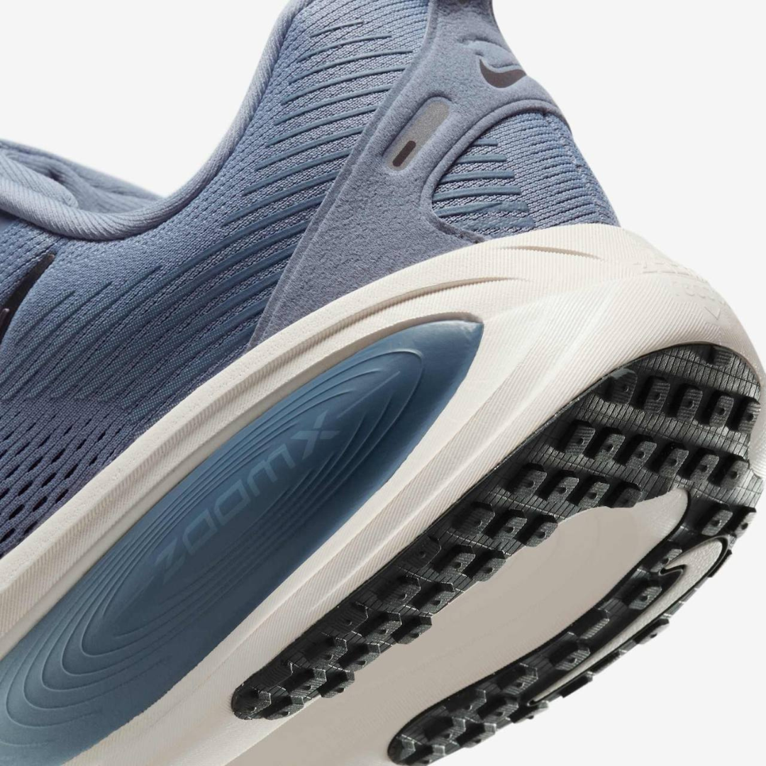 Nike Vomero 18™ – Édition Bleu denim