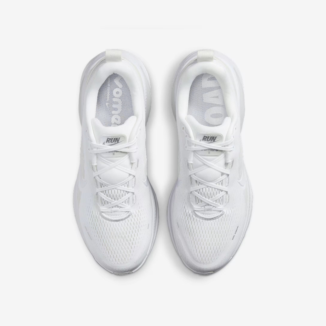 Nike Vomero 18™ – Édition Triple White