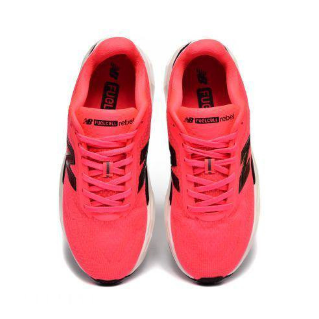 New Balance FuelCell Rebel V5™ – Rouge et blanc