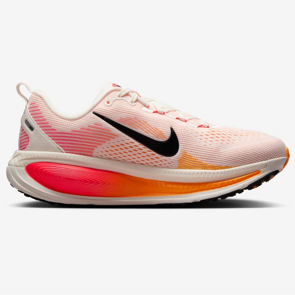 Nike Vomero 18™ – Blanc Lumineux/Orange Couchant
