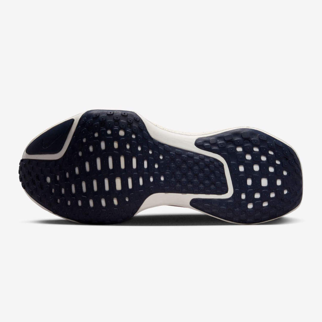 Nike ZoomX Invincible Run 3™ – White Charge et Crimson Rush