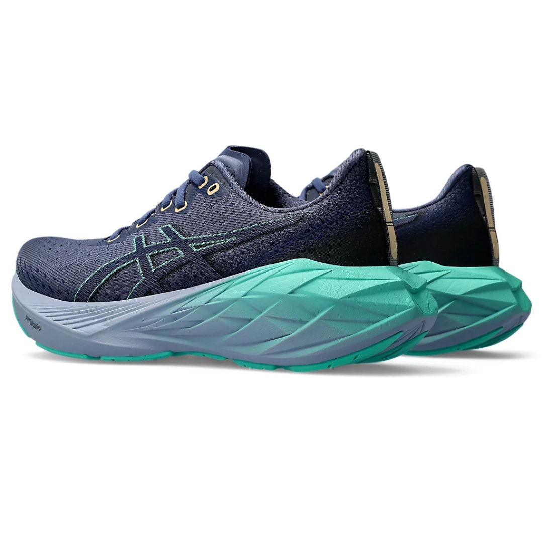 Asics Novablast 4™ – Bleu marine avec vert et bleu
