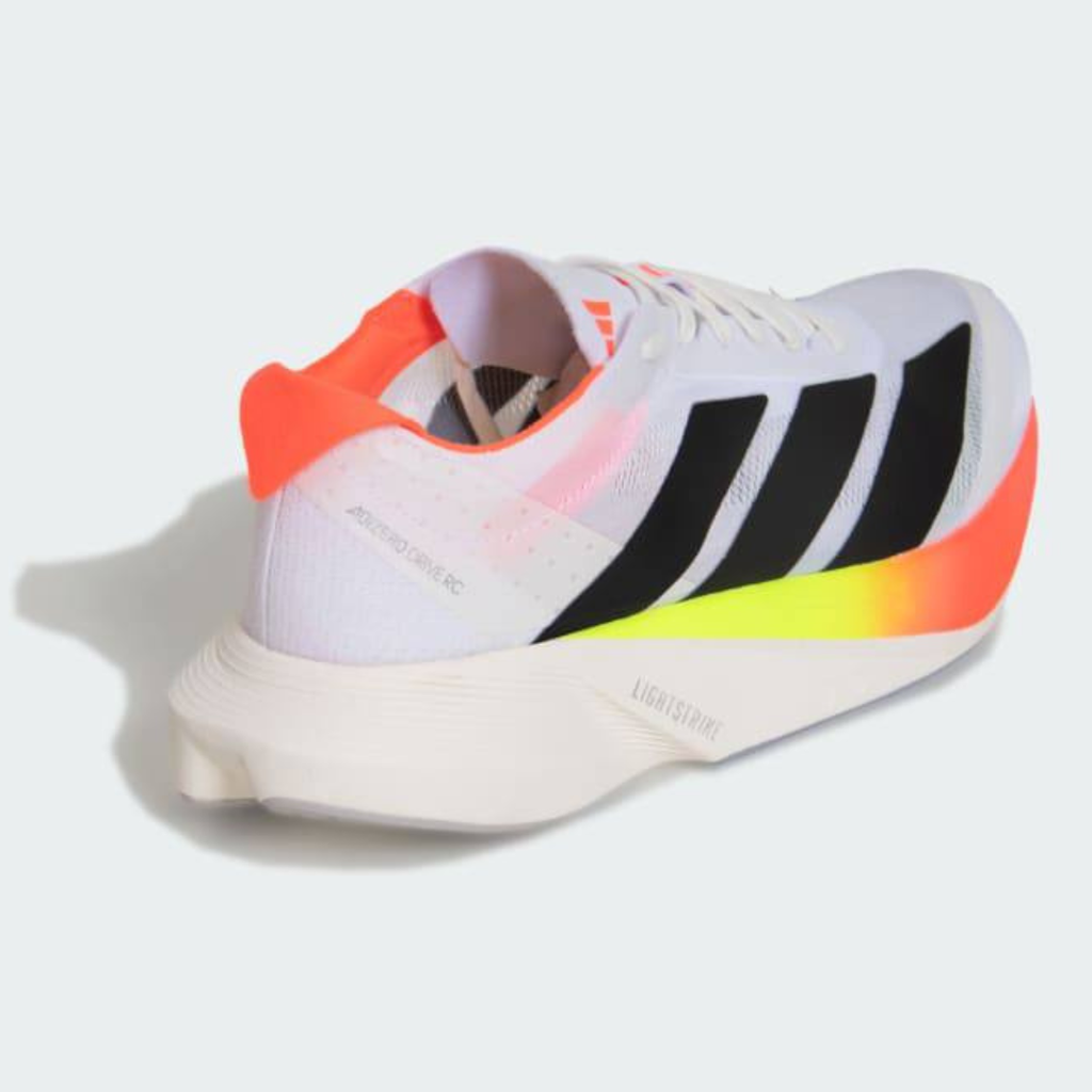Adidas Adizero Drive RC™ – Cloud White avec Core Black et Solar Red