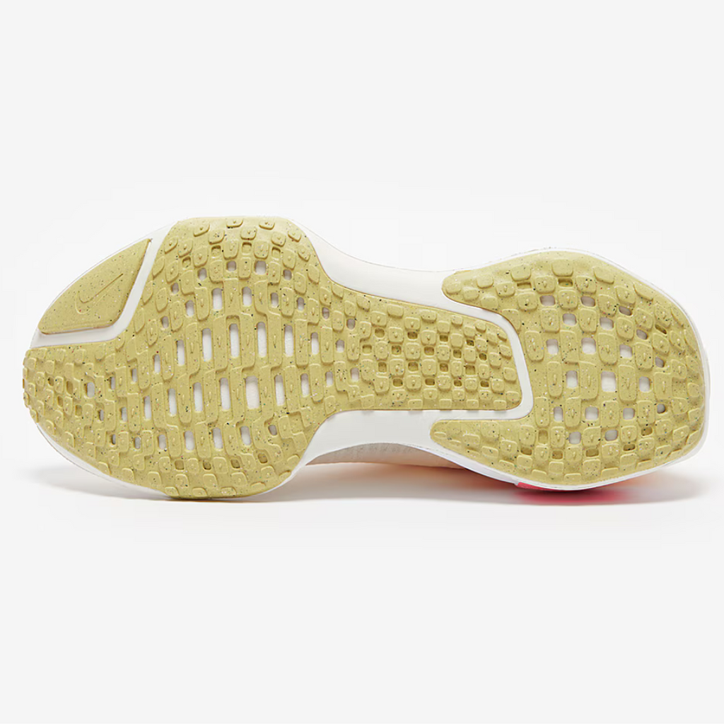 Nike ZoomX Invincible Run 3™ – Sand Drift c/ White Cloud