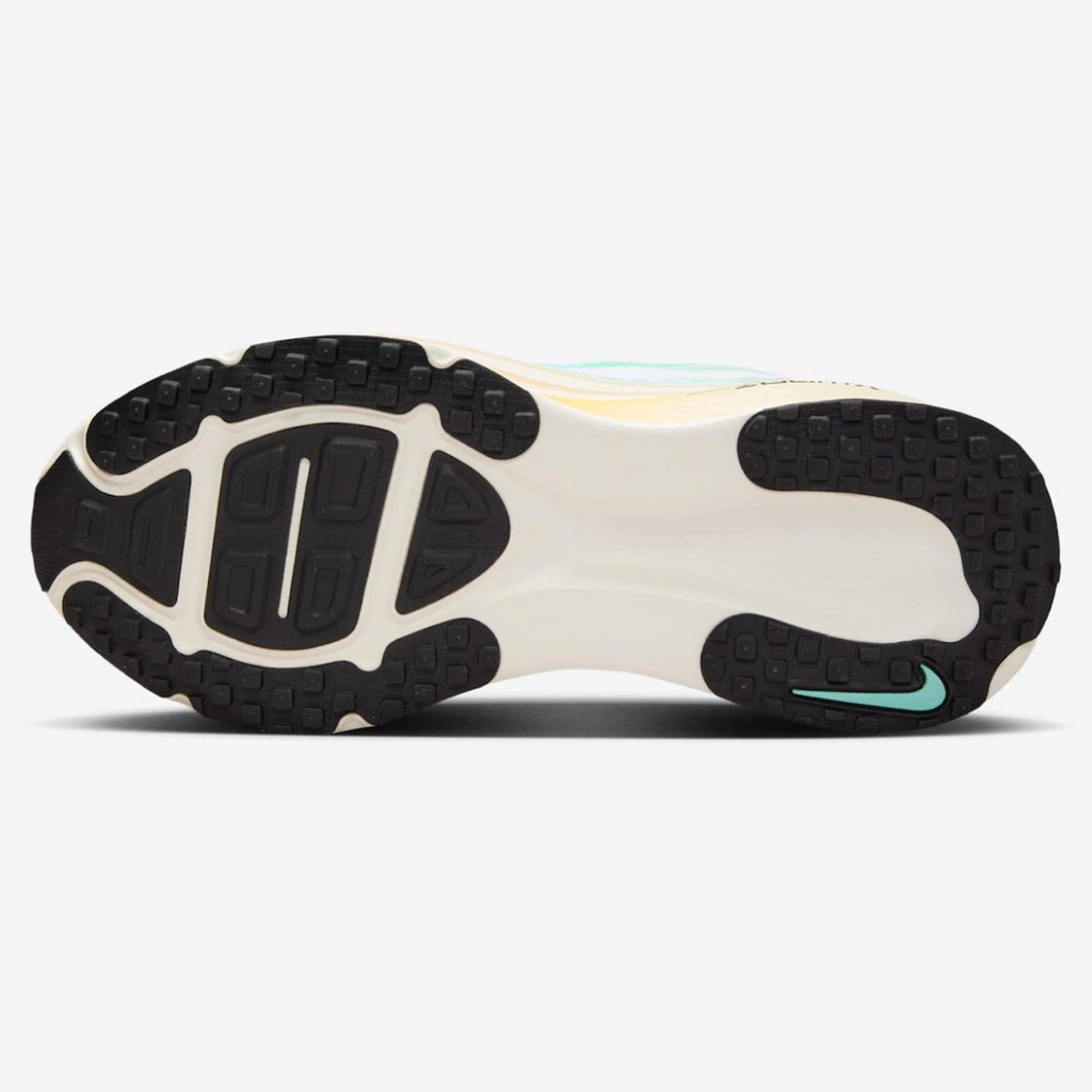 Nike Vomero 18™ – Flash Aqua avec Desert Sand