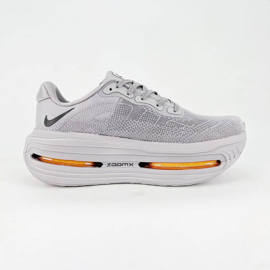 Nike Vomero Premium™ – Gris Acier avec Orange Couché de soleil