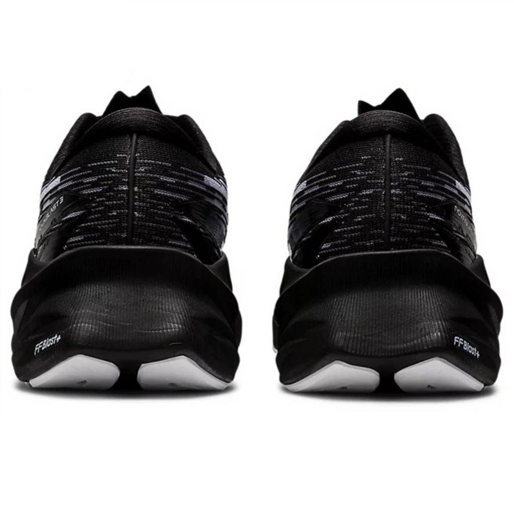 Asics Novablast 3™ – Noir avec Blanc