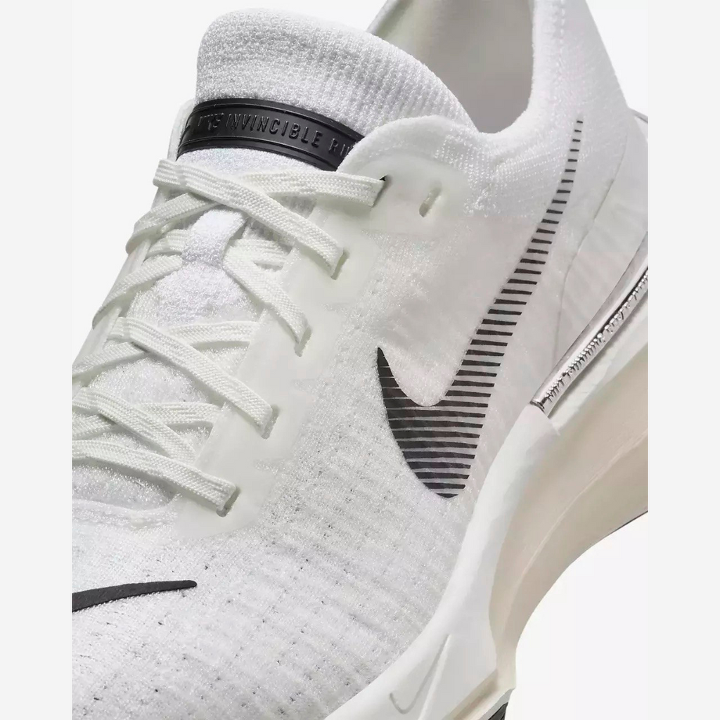 Nike ZoomX Invincible Run 3™ – Nuage Blanc et Ombre Noire