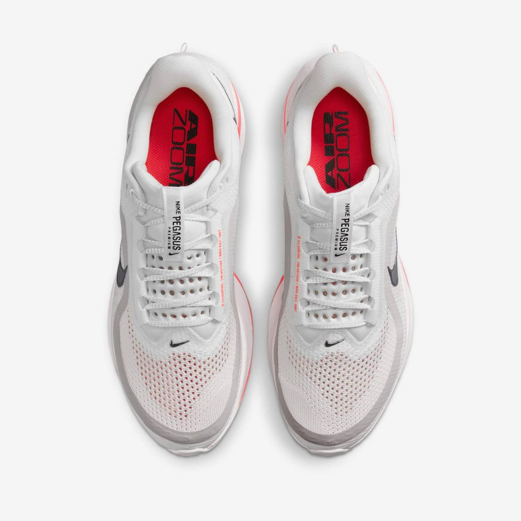 Nike Air Zoom Pegasus Premium™ – White Charge et Crimson Rush