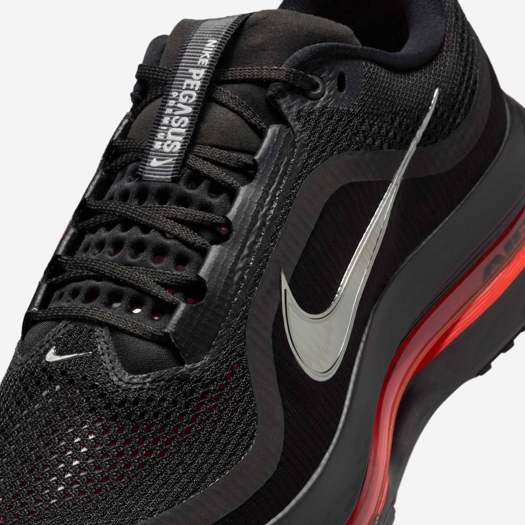 Nike Air Zoom Pegasus Premium™ – Black Shadow avec Crimson Rush