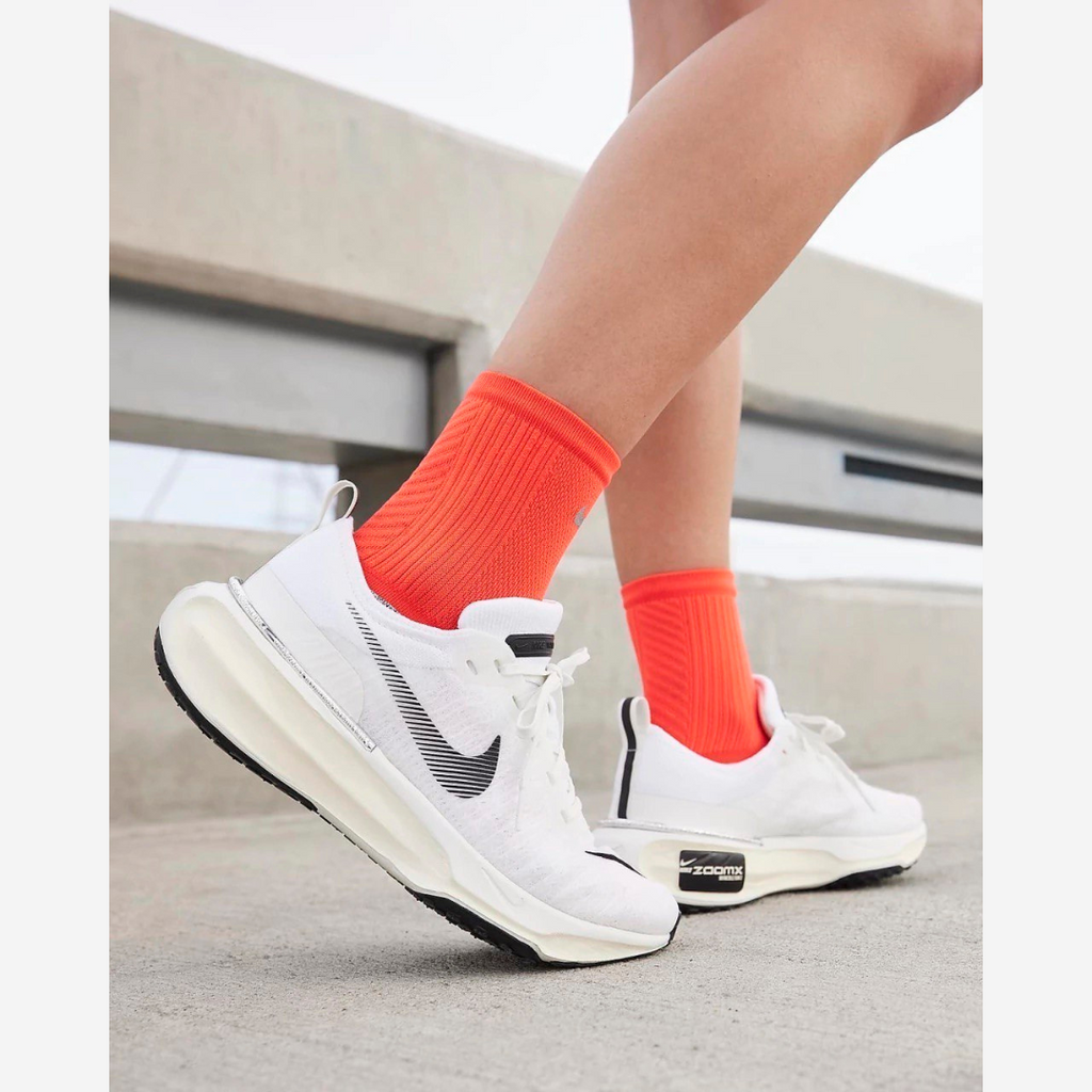 Nike ZoomX Invincible Run 3™ – Nuage Blanc et Ombre Noire