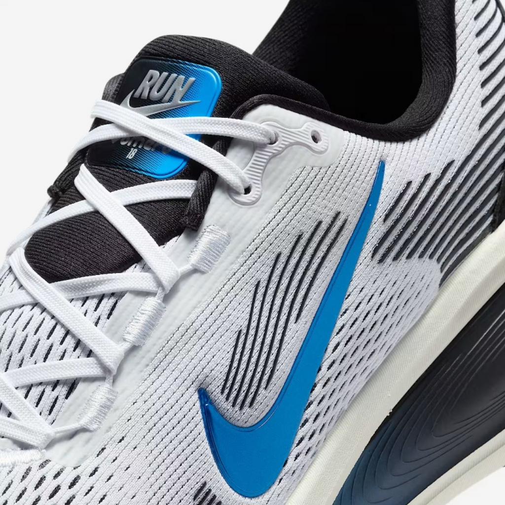 Nike Vomero 18™ – White Glow avec Photo Blue