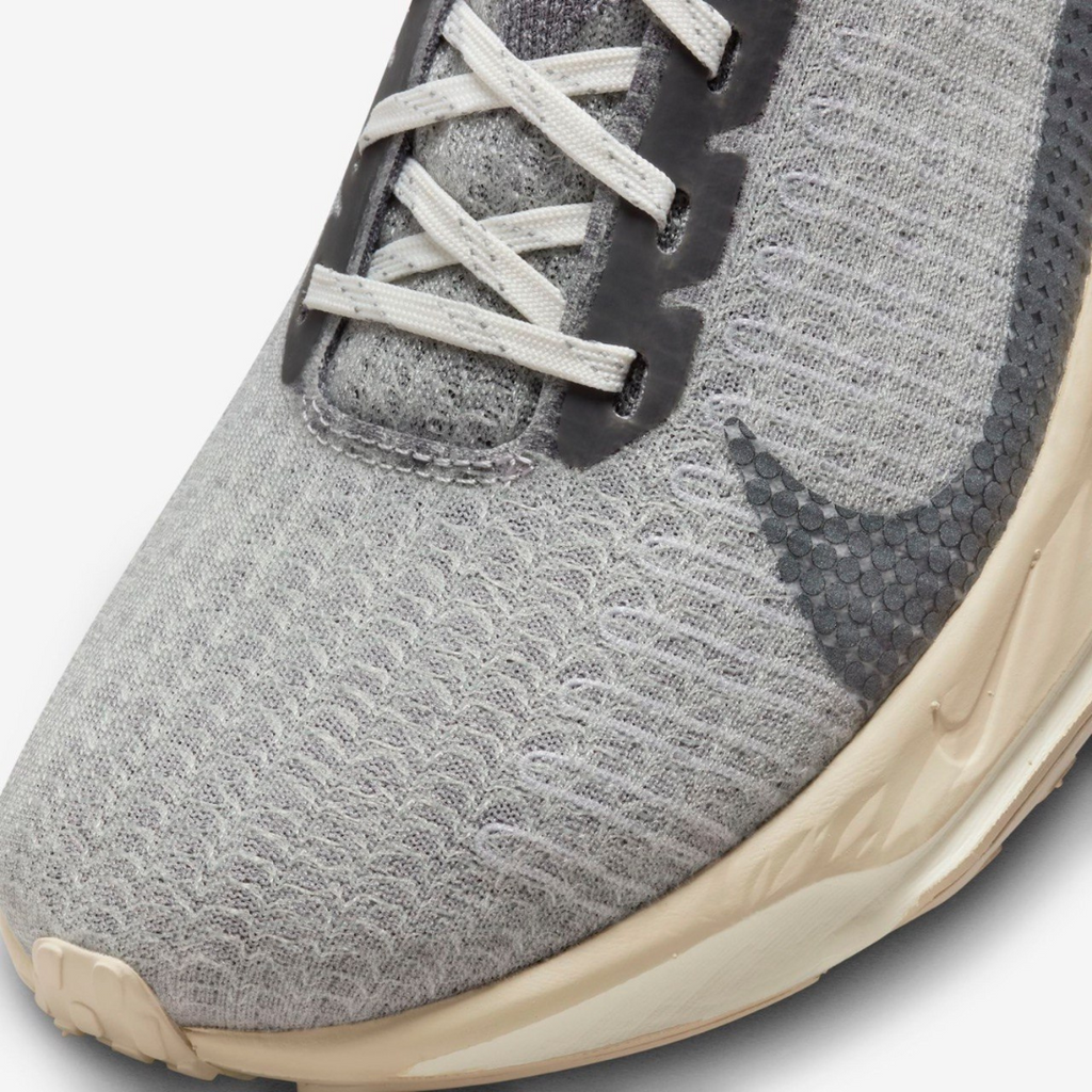 Nike ZoomX Invincible Run 3™ – Gris Acier/Ombre Noire