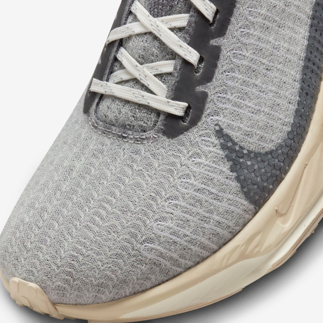 Nike ZoomX Invincible Run 3™ – Gris Acier/Ombre Noire