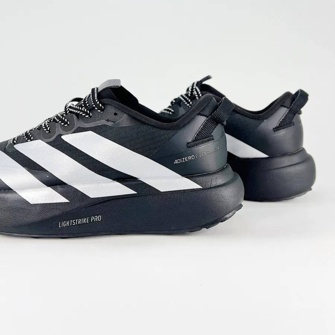Adidas Adizero EVO SL ATR™ – Noir avec Gris Métallisé