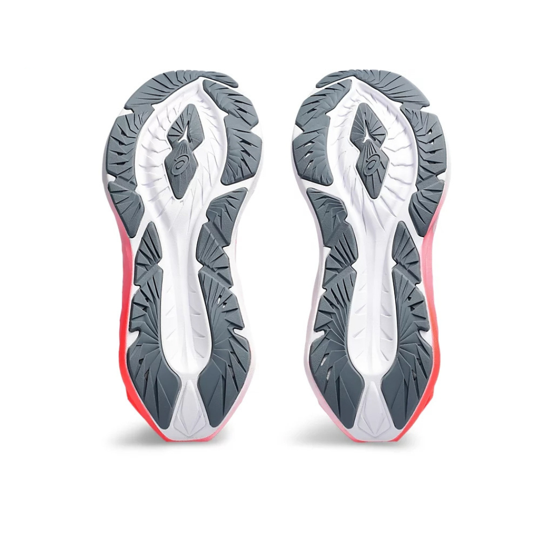 Asics Novablast 4™ – Rouge et Blanc