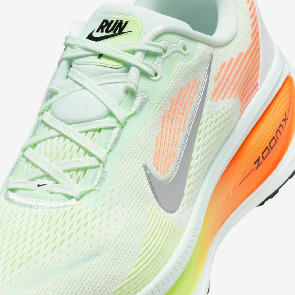 Nike Vomero 18™ – Vert vif avec Orange coucher de soleil