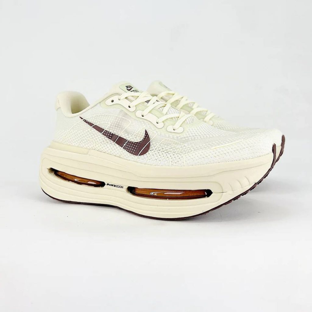 Nike Vomero Premium™ – Sable du désert avec Brun terre