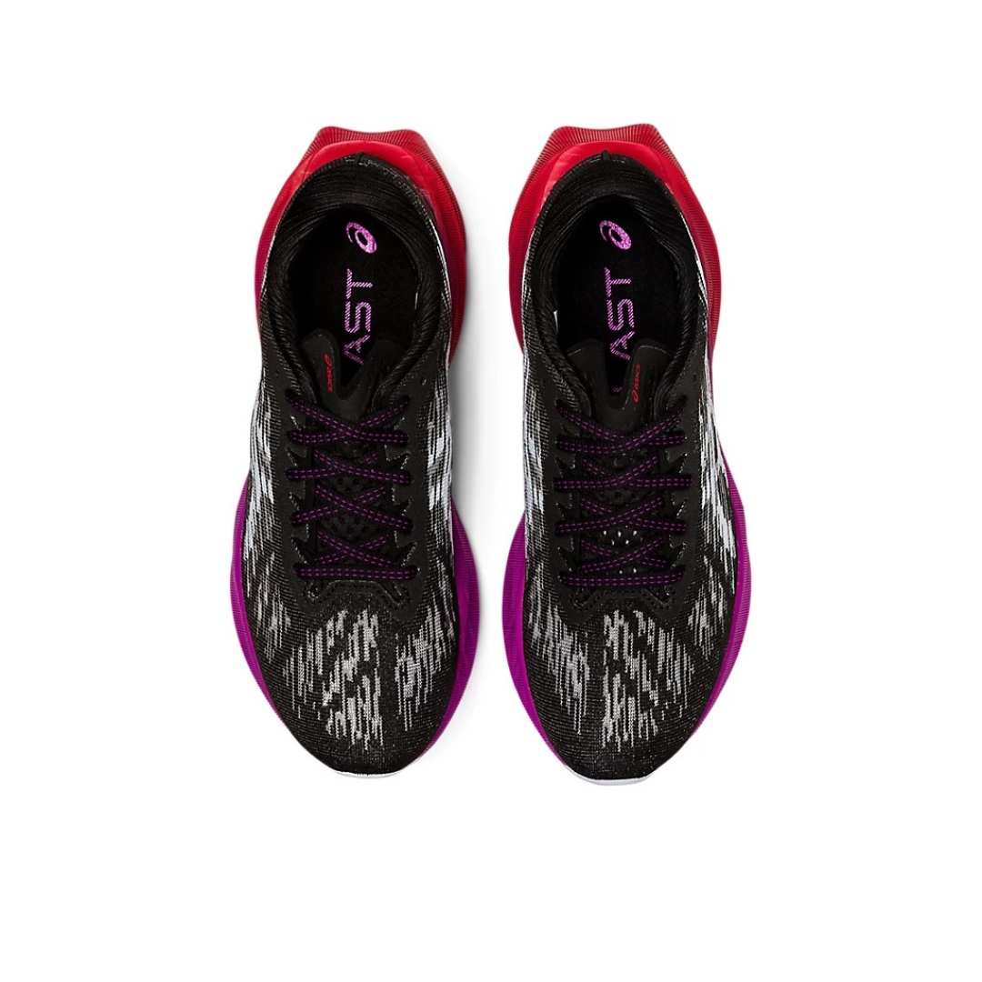 Asics Novablast 3™ – Noir avec Violet et Rouge
