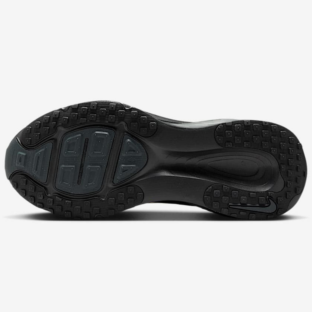 Nike Vomero 18™ – Édition Triple Noir