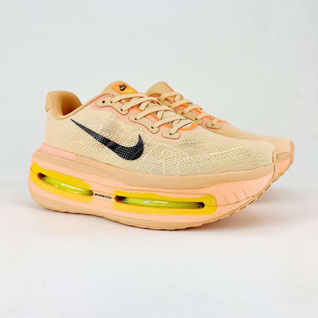 Nike Vomero Premium™ – Orange coucher de soleil avec Ombre noire