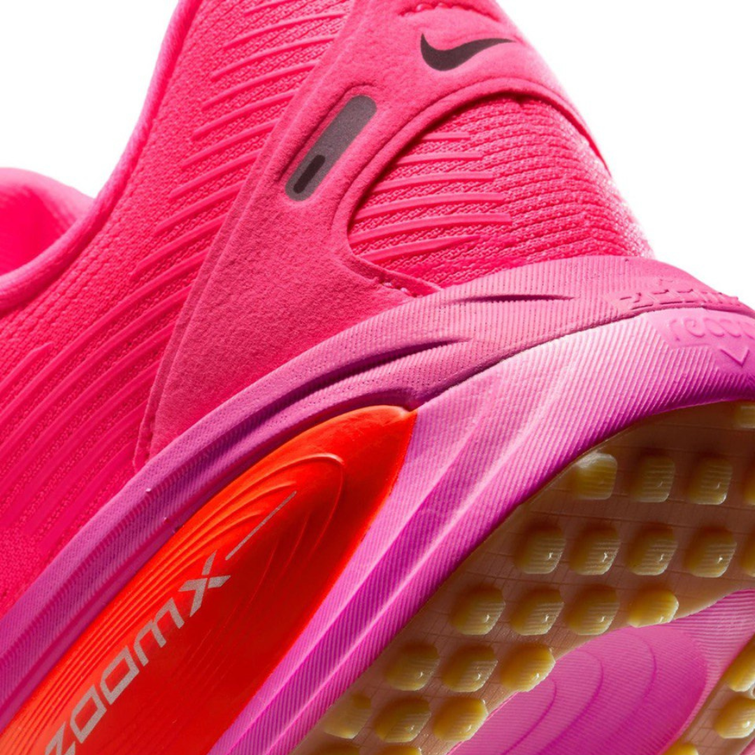 Nike Vomero 18™ – Rose Pulse avec Sunset Orange