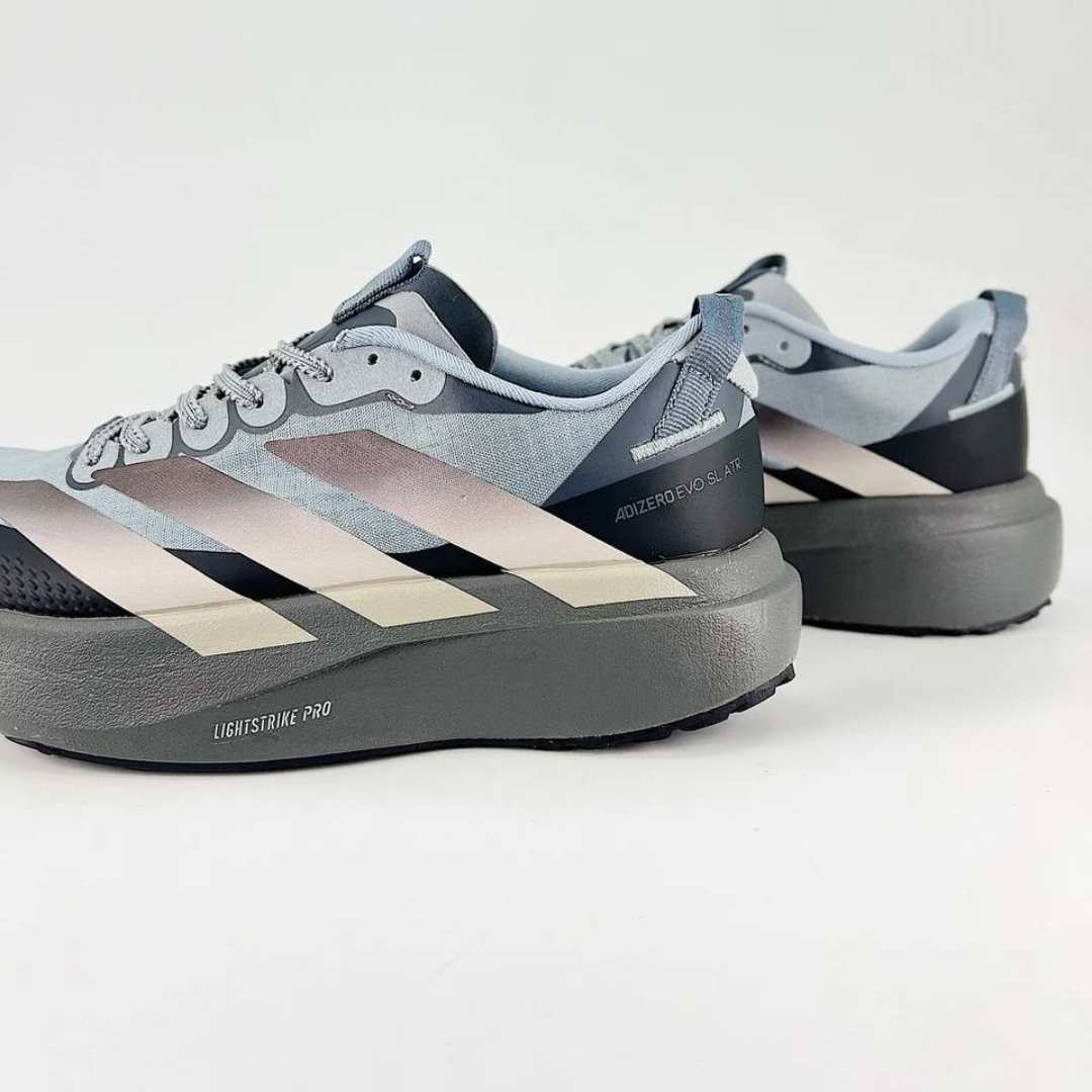 Adidas Adizero EVO SL ATR™ – Gris et blanc cassé