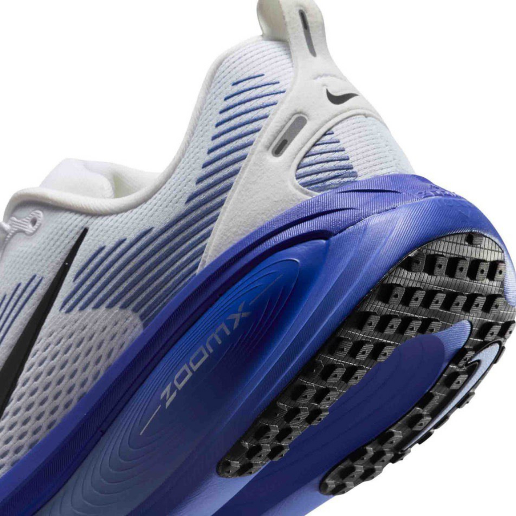 Nike Vomero 18™ – White Cloud avec Midnight Navy
