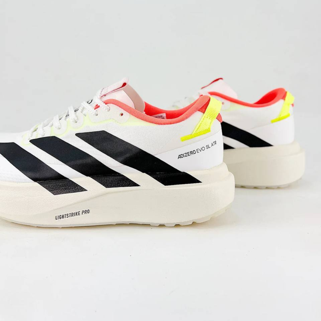 Adidas Adizero EVO SL ATR™ – Blanc/Noir et Rouge
