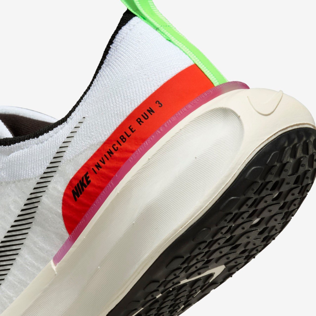 Nike ZoomX Invincible Run 3™ – White Energy avec Lime Blast et Blue Lightning