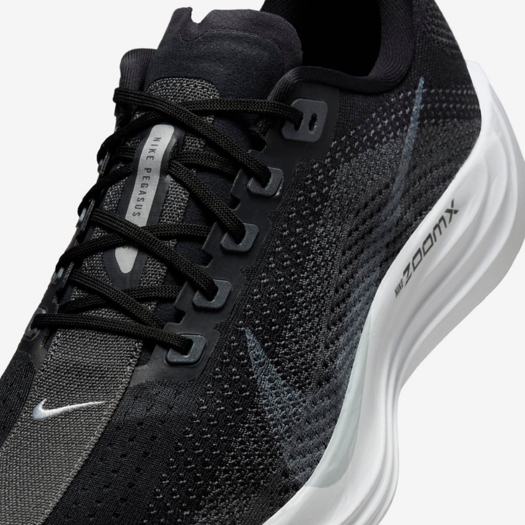 Nike Air Zoom Pegasus Plus™ – Noir/Blanc