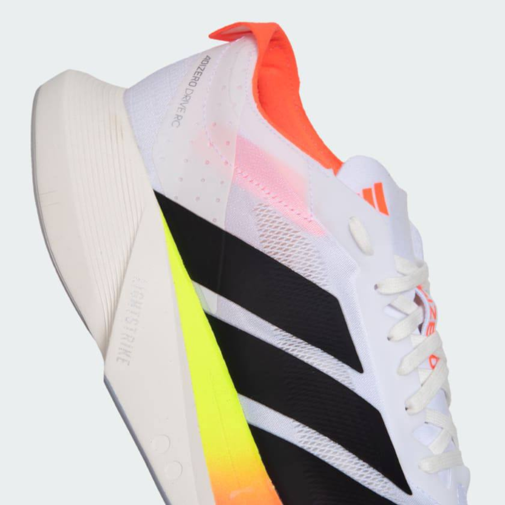 Adidas Adizero Drive RC™ – Cloud White avec Core Black et Solar Red