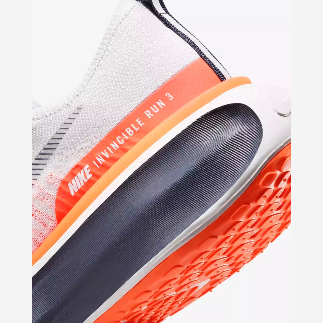 Nike ZoomX Invincible Run 3™ – Orange coucher de soleil avec nuage blanc