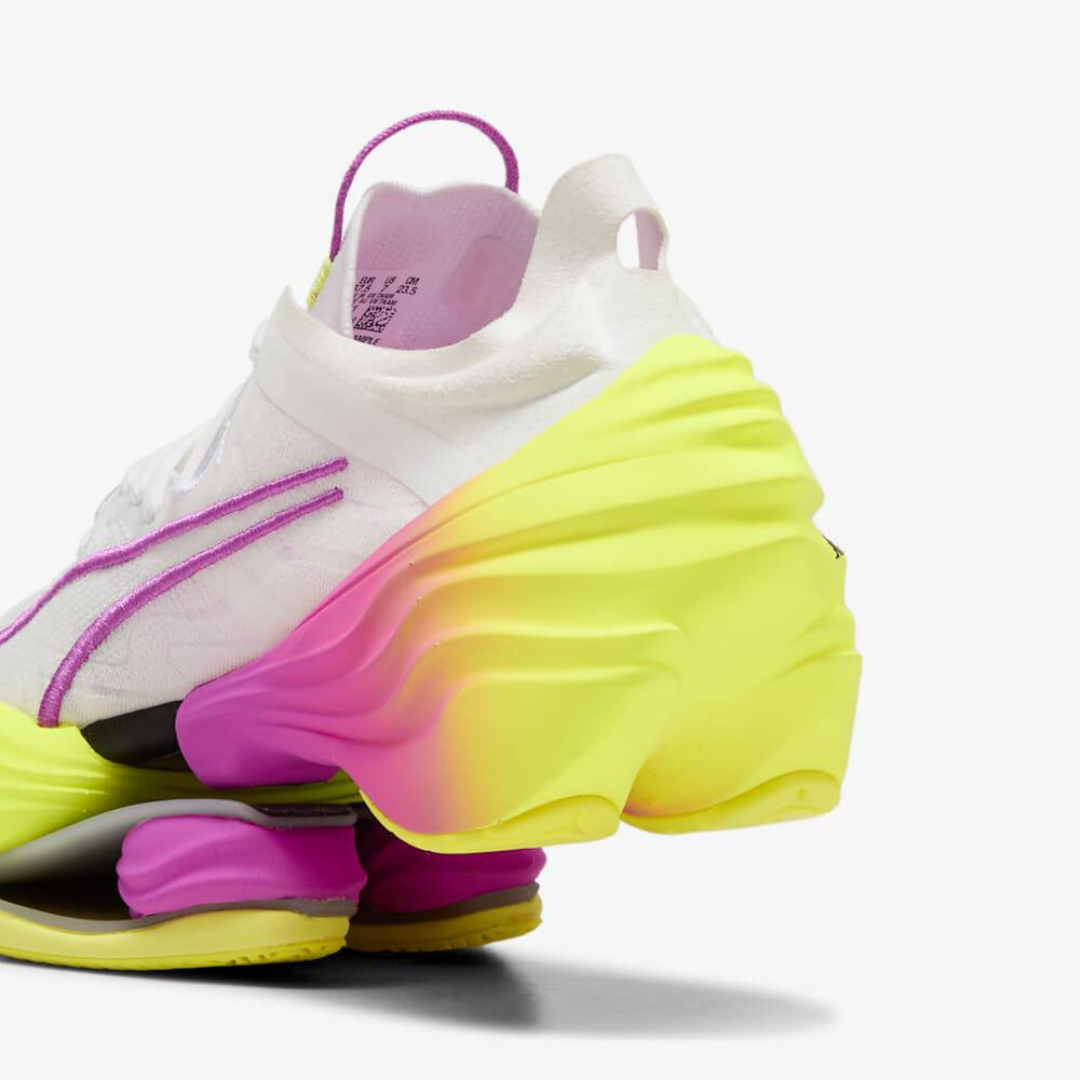 Puma Fast-RB Nitro Elite™ – Blanc et violet avec vert fluo