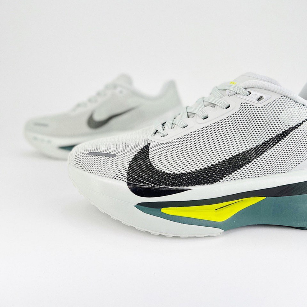 Nike Air Zoom Fly 6™ – Blanc Lumineux avec Vert Flash